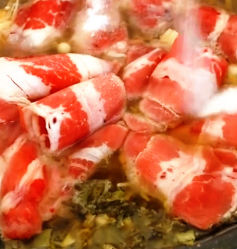 自己制作酸菜肥牛汤