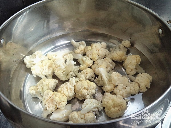 如何制作香菇炒菜花