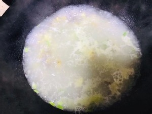 营养鸭血粉丝汤