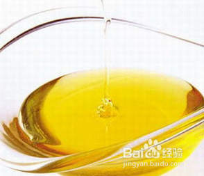 冬季美白方法：[1]女人美白小窝