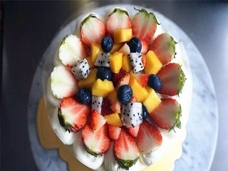 奶油水果生日蛋糕怎么做？