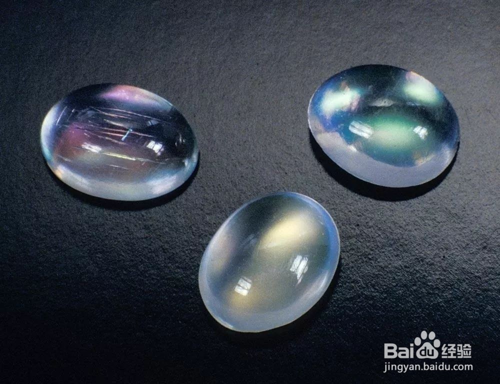 月光石鉴定真假最简单的方法