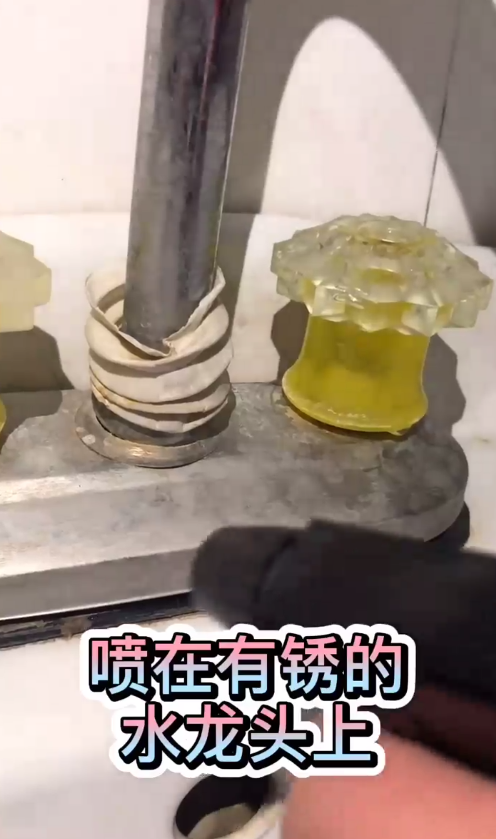 如何轻松去除水龙头上污渍