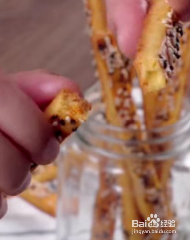 如何制作芝麻红薯脆条