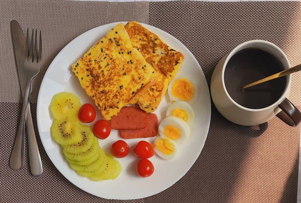 黑芝麻鸡蛋面包片