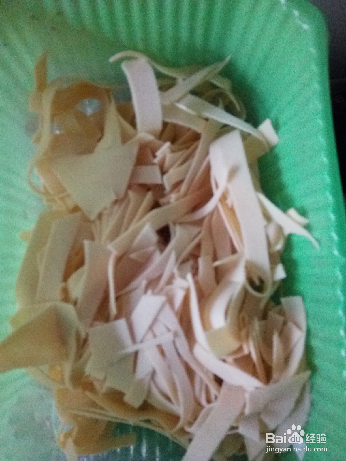 黑木耳黄瓜拌干豆腐