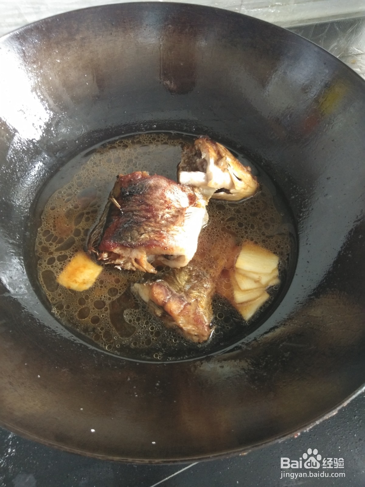 鲫鱼炖豆腐的家庭做法