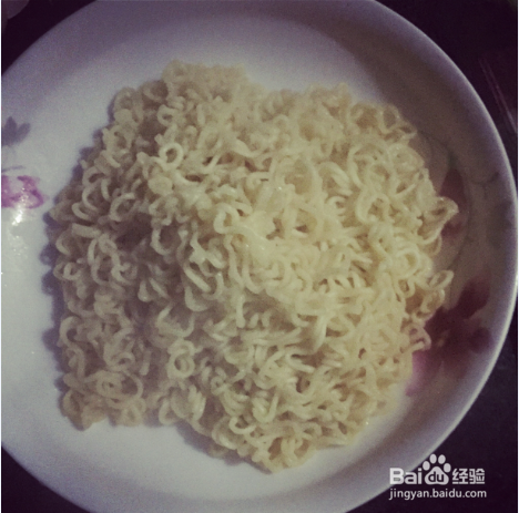 用方便汤面做的干拌面味道更好哦 ！