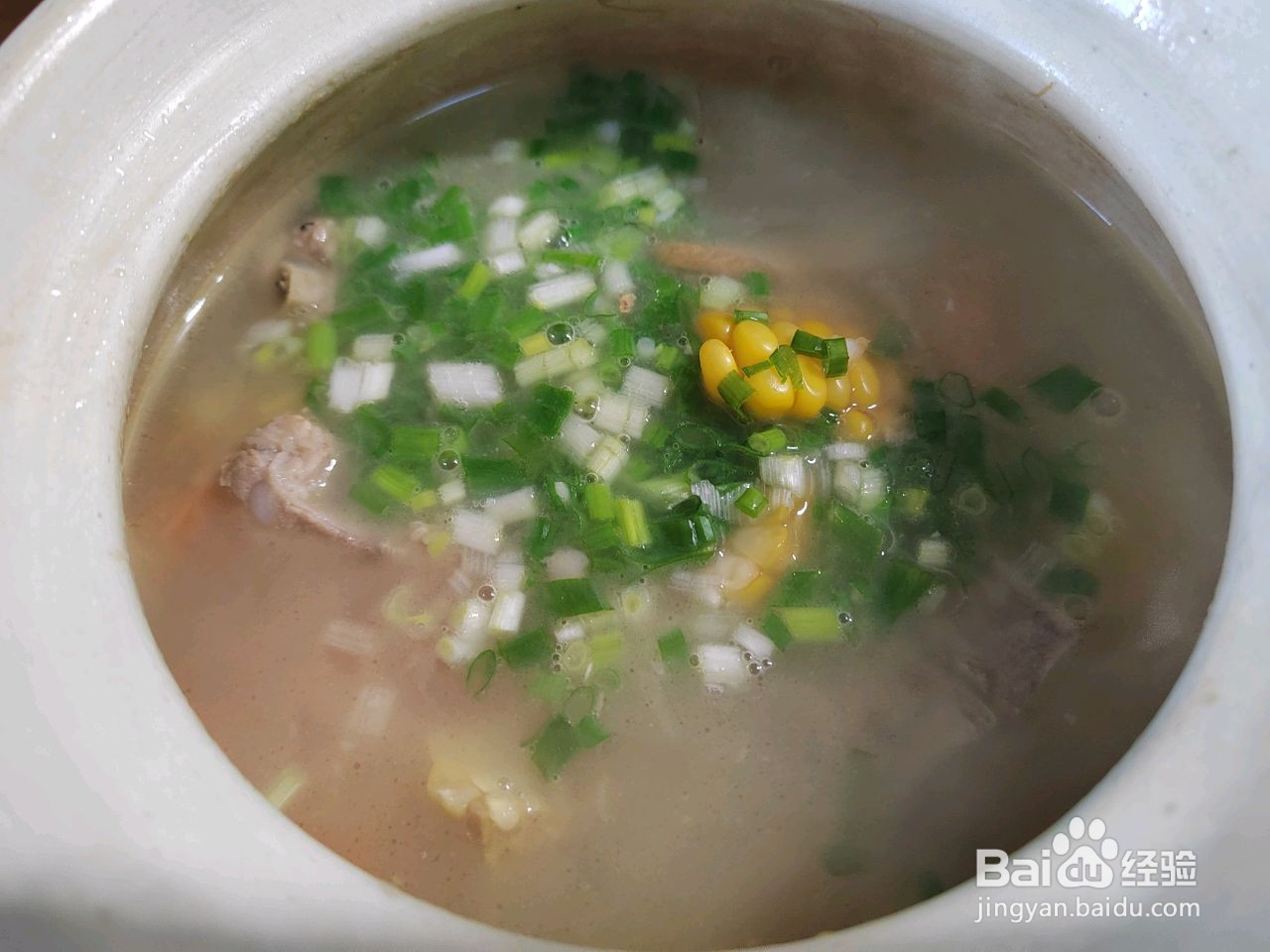 山药萝卜玉米排骨汤的做法