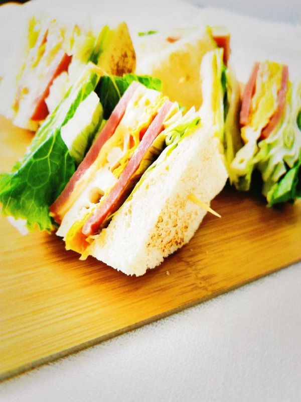 芝士火腿三明治