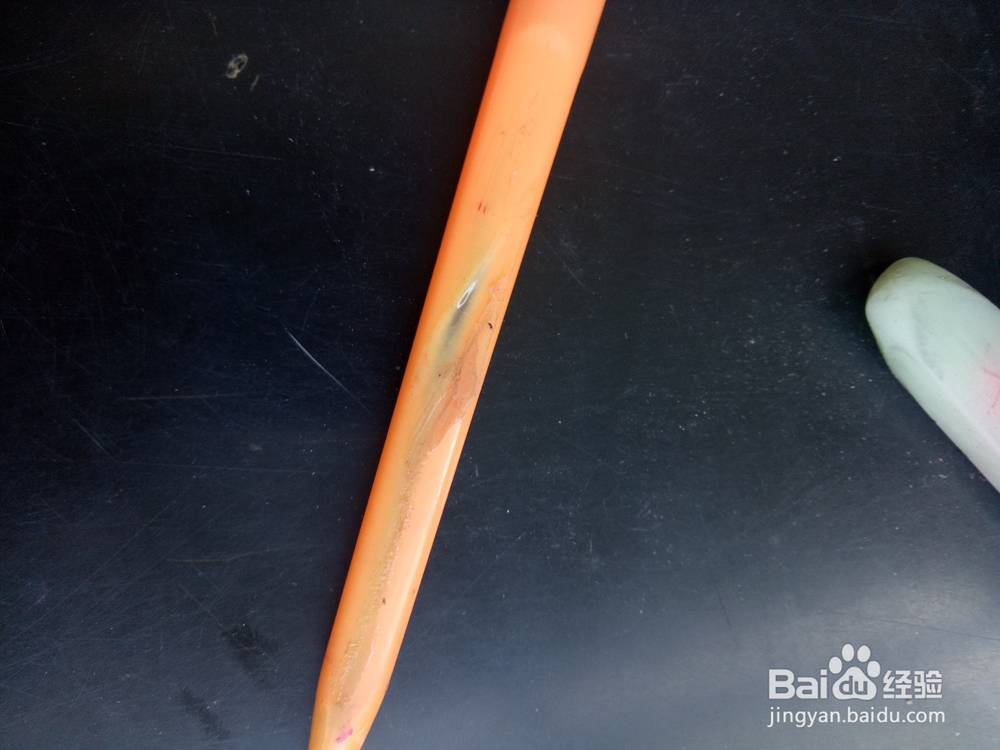 橡皮为什么会融化塑料