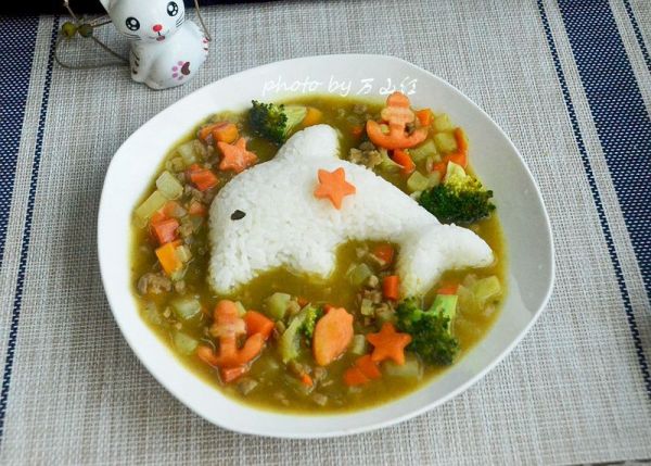 咖喱土豆牛肉拌饭