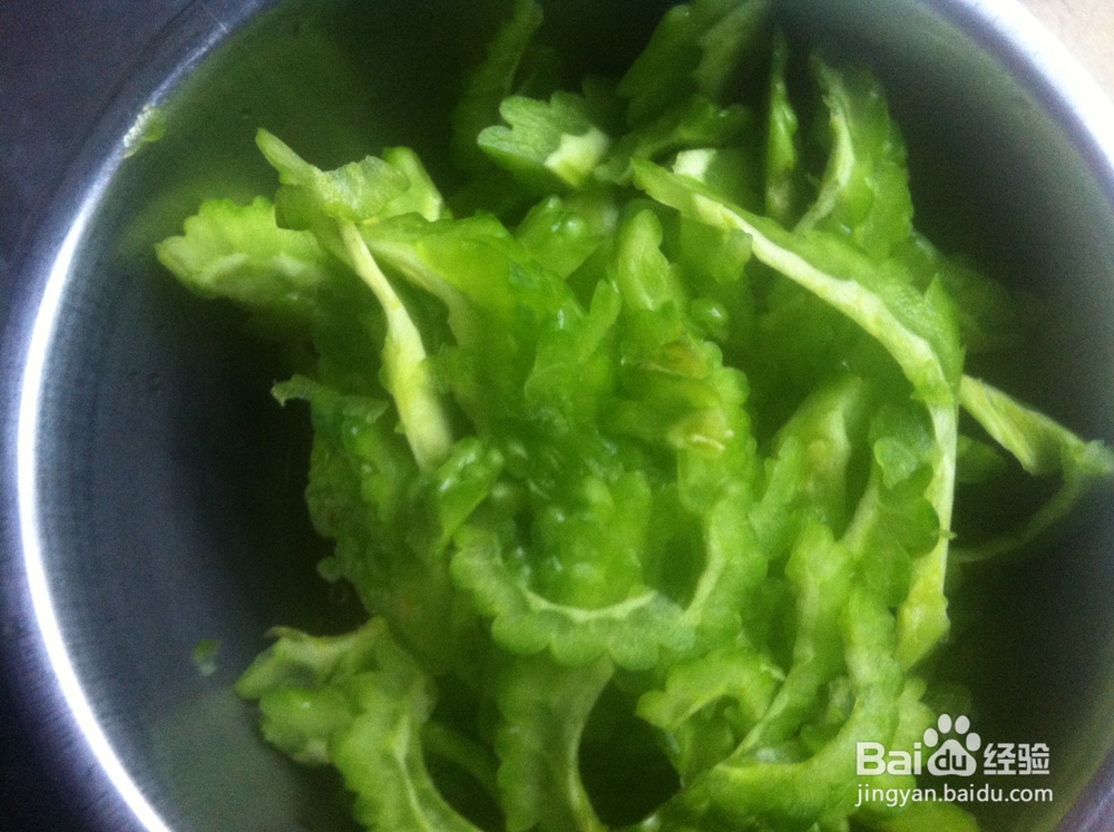 【我是美食家】怎么做凉拌苦瓜