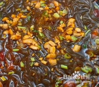 如何自制酸辣可口的酸辣粉丝呢