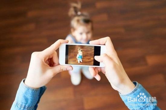 父母晒娃存在哪些隐患？