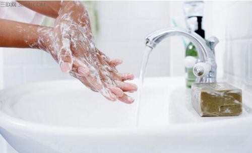 洗手液可以当洗衣液用吗