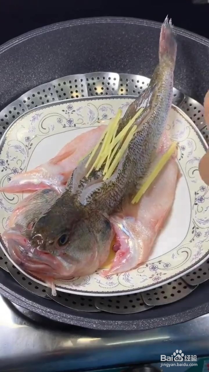 如何制作清蒸鲈鱼