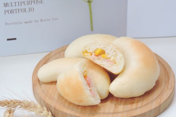 芝士火腿玉米月亮小面包