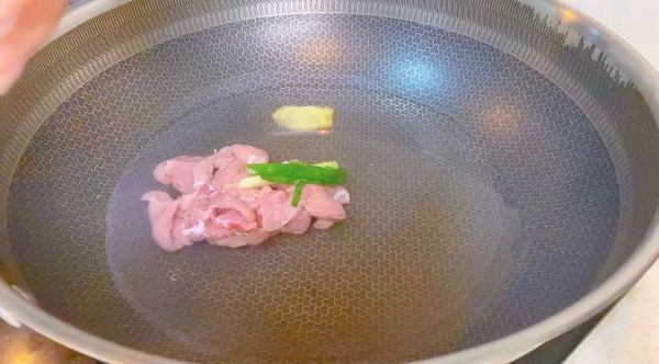 粉丝白菜羊肉煲