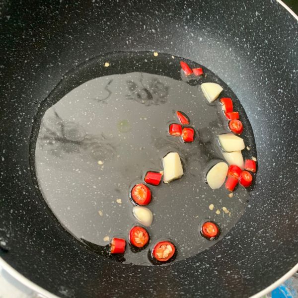 小米辣炒空心菜