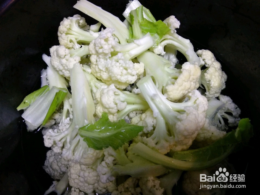 红椒炒花菜的做法