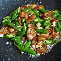 农家小炒肉的做法
