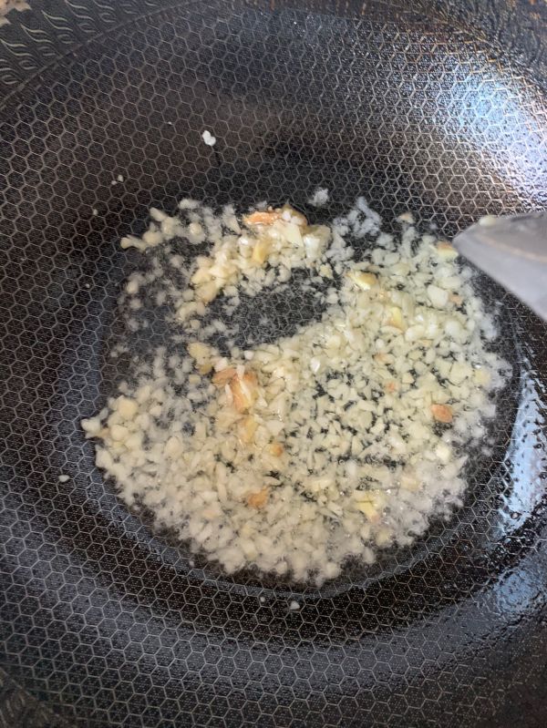 蒜泥青椒龙虾尾