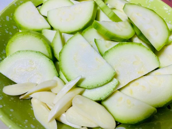 纯素清炒西葫芦