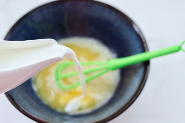 奶香水果干华夫饼