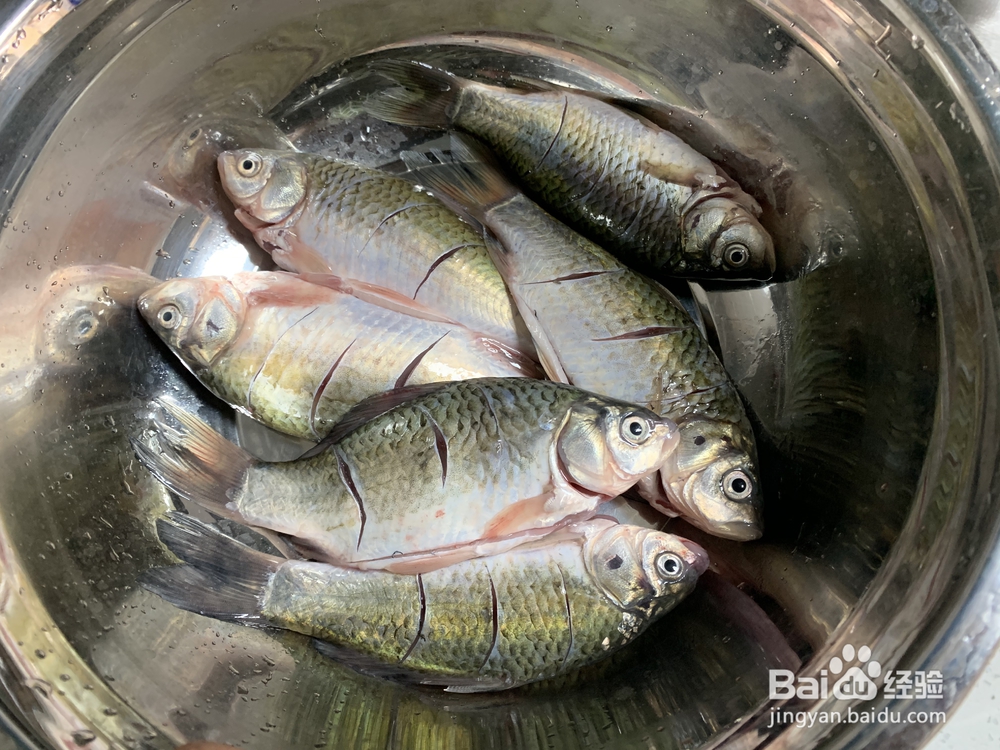 怎么做应该是相当补钙??鱼骨头鱼刺一起