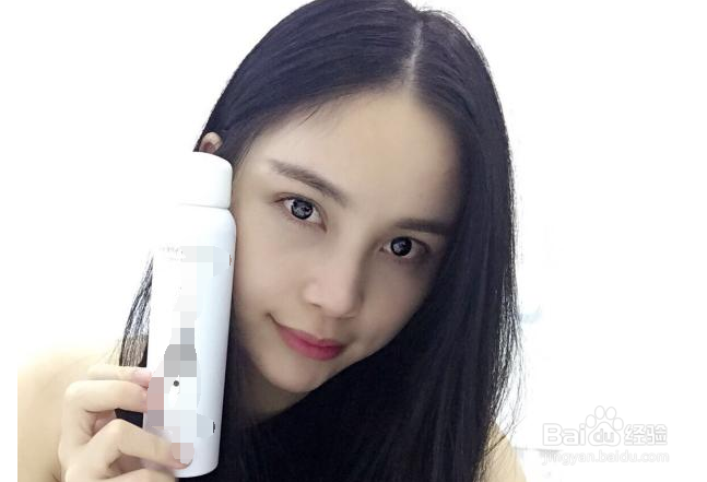 女性如何正确使用补水喷雾