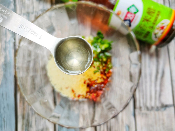 松花皮蛋拌豆腐