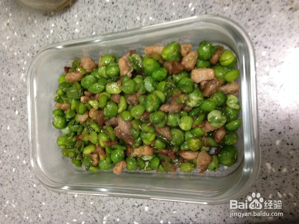 怎样在家做豌豆炒肉丁