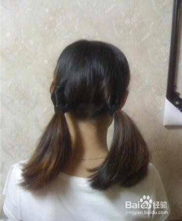 浪漫风情新娘盘发，适合稍微正式点的场合