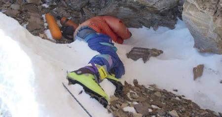 长时间待在珠穆朗玛峰的“死亡区”，身体会发生什么