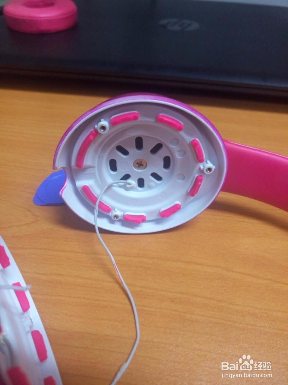 如何拆解粉色的beats solo