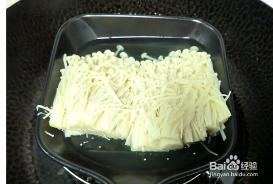 蒸金针菇这样做着吃口感更好