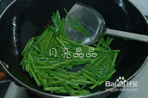 变着花样吃时蔬--韭菜花炒蚬肉