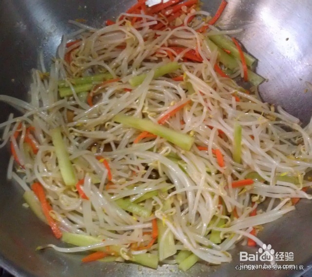 美味营养的减肥菜－－素拌银芽