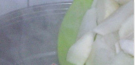 排骨白萝卜汤怎么做