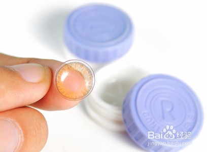 哪些情况下不能戴隐形眼镜