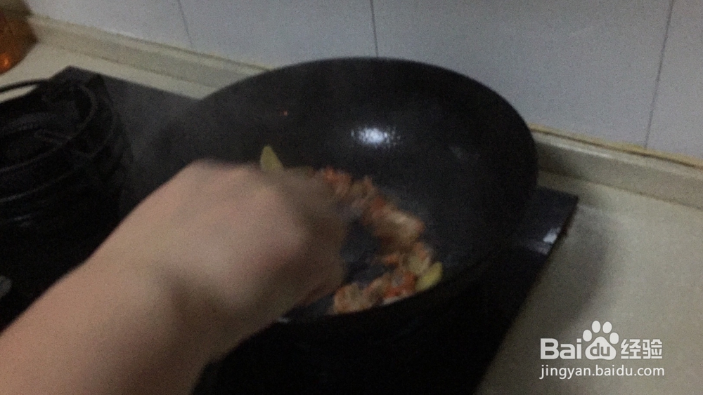 亲亲食谱：如何做出好吃的油爆虾?