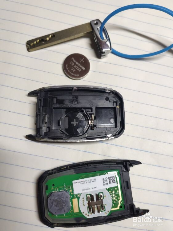 起亚kxcross车钥匙换电池的方法