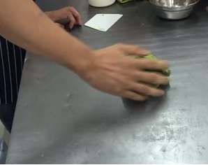 如何在家制作抹茶软欧