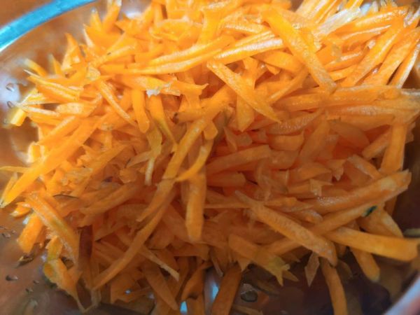 减脂玉米面菜团子