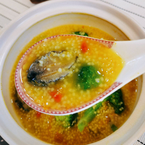 鲍鱼金汤小米粥