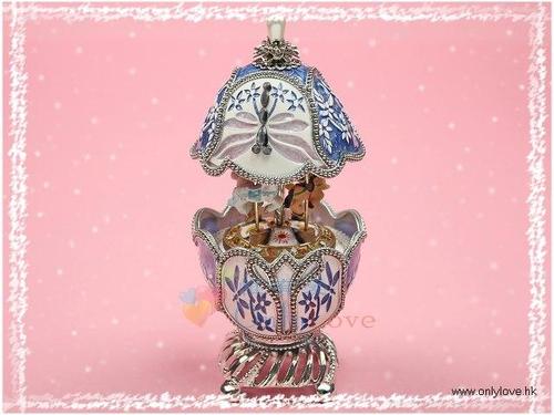 媳妇为婆婆挑选合适的母亲节礼物