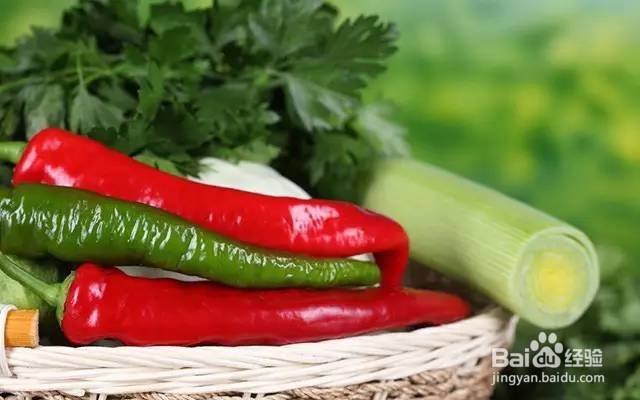 把它们养起来，阳台菜园能如花儿一样美~