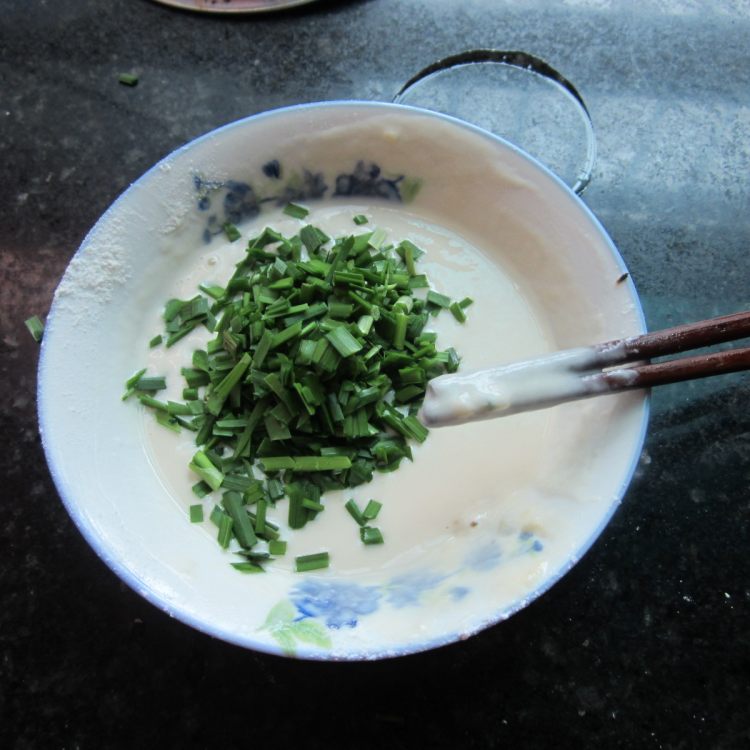 简单又美味的韭菜煎饼,看完你就知道!