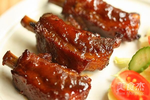 蜜汁烤肋排的做法